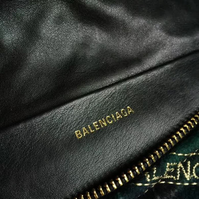 BALENCIAG巴黎世家 半月腰包 進口絨布 滿飾Balenciaga標識提花  BL1807